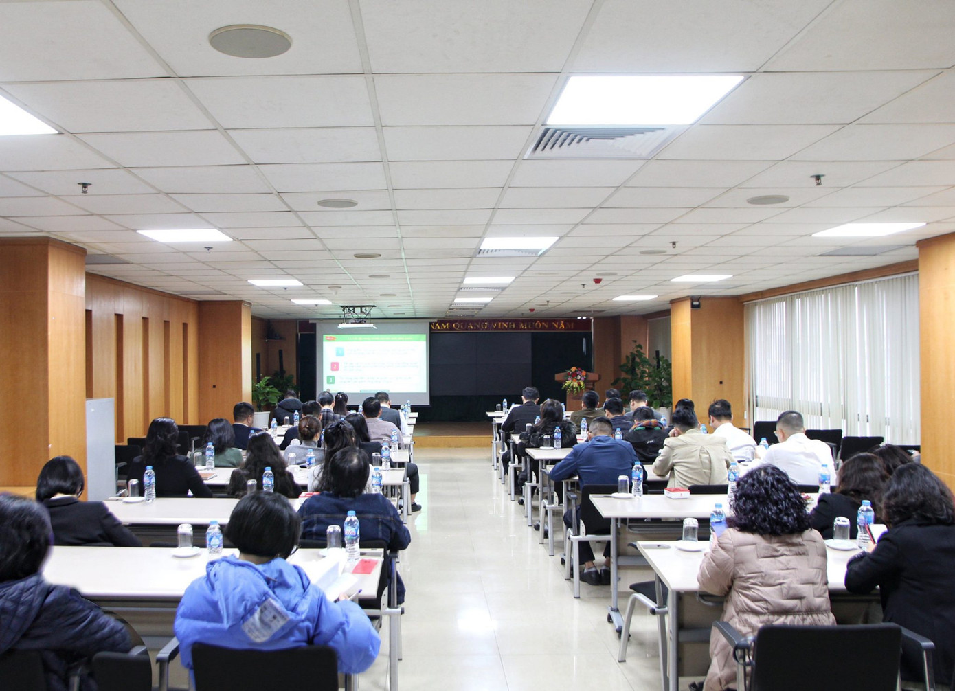 Đảng ủy Vinataba nghiêm túc thực hiện học tập Nghị quyết