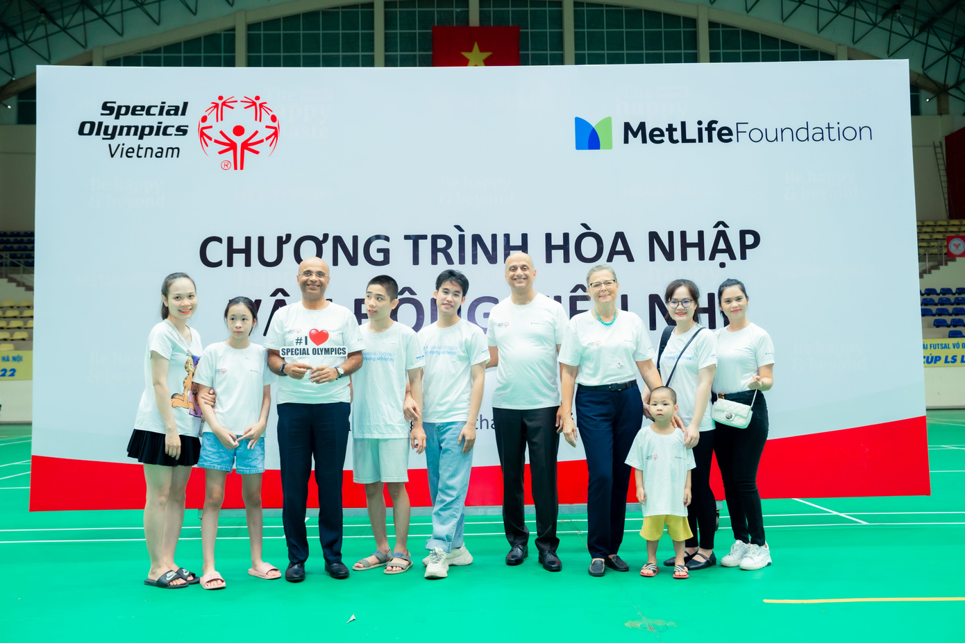 BIDV MetLife tham gia chương trình hòa nhập Vận động viên nhí do quỹ MetLife Foundation phối hợp tổ chức với tổ chức Special Olympics Vietnam