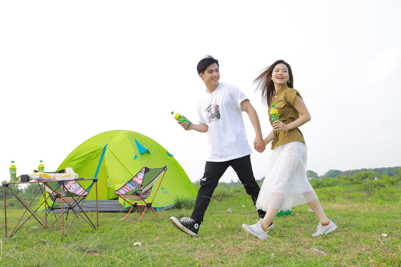 “Quá nhiều tab sẽ làm hao pin”, nhiều người trẻ chọn giải tỏa căng thẳng, thổi bay lo lắng, F5 tâm trạng với Trà Xanh Không Độ.