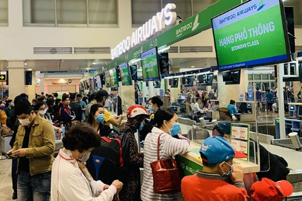 Vé Tết giá rẻ hạng phổ thông thường hết sớm, dịp cận Tết giá cao. Ảnh: minh họa