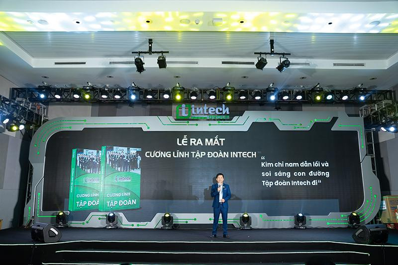 Trong khuôn khổ chương trình, CEO Hoàng Hữu Thắng cũng cho ra mắt Cương lĩnh Tập đoàn