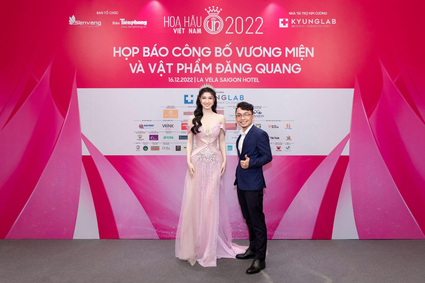 Dr. Jackie - Nhà tài trợ Nha khoa chính thức cuộc thi Hoa hậu Việt Nam 2022 Dr. Jackie - Nhà tài trợ Nha khoa chính thức cuộc thi Hoa hậu Việt Nam 2022