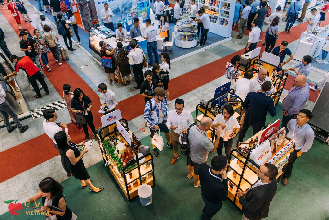 Không khí sôi động của mỗi kỳ triển lãm Food &amp; Hotel Vietnam
