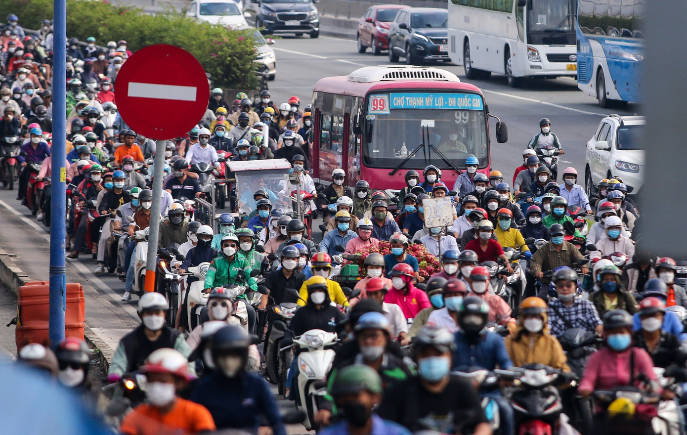 Bảo hiểm bắt buộc trách nhiệm dân sự của chủ xe cơ giới (bao gồm cả ô tô, xe máy) được thực hiện tại Việt Nam đến nay là 34 năm.