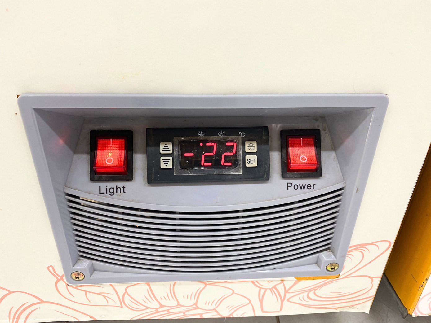 Hải sản bảo quản tại nhiệt độ tiêu chuẩn, theo dõi nhờ trang thiết bị hiện đại Hải sản bảo quản tại nhiệt độ tiêu chuẩn, theo dõi nhờ trang thiết bị hiện đại