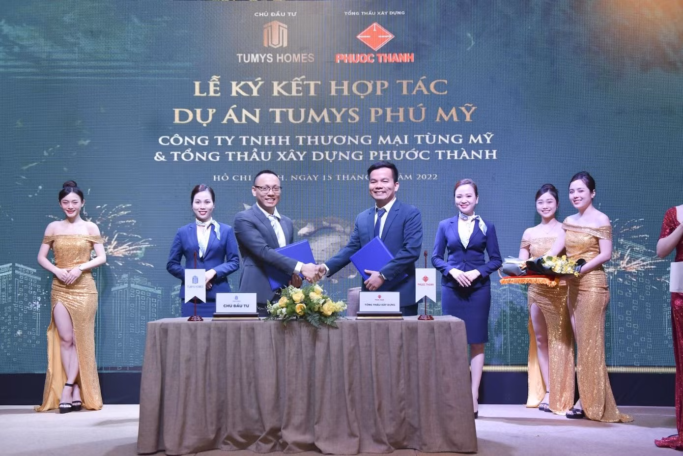 CĐT Tùng Mỹ ký kết với đơn vị xây dựng Phước Thành (Ảnh: Dat Xanh Premium) CĐT Tùng Mỹ ký kết với đơn vị xây dựng Phước Thành (Ảnh: Dat Xanh Premium)