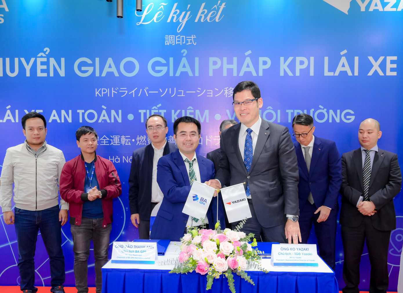 Chủ tịchBA GPS Đào Thanh Anh và chủ tịch Yazaki Energy Systems, ông Ko Yazaki tại buổi chuyển giao công nghệ KPI lái xe tại Việt Nam. Chủ tịchBA GPS Đào Thanh Anh và chủ tịch Yazaki Energy Systems, ông Ko Yazaki tại buổi chuyển giao công nghệ KPI lái xe tại Việt Nam.
