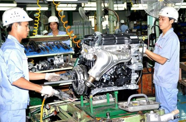 Công nhân tại một doanh nghiệp ở Vĩnh Phúc. (Nguồn: TTXVN)