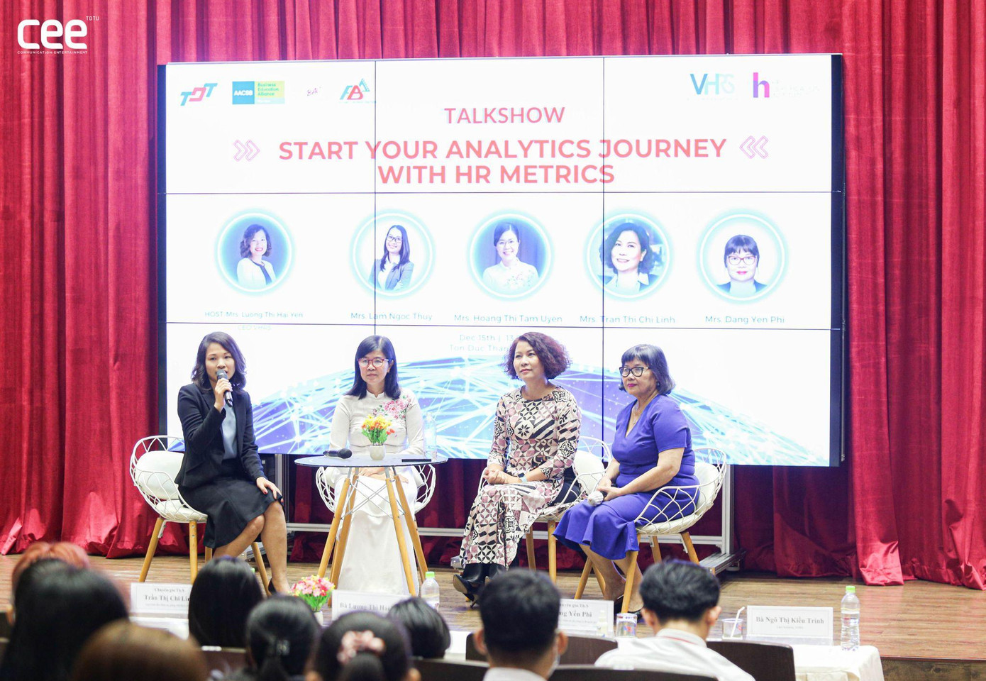 Chị Lương Thị Hải Yến – Giám đốc VHRS chia sẻ tại chương trình