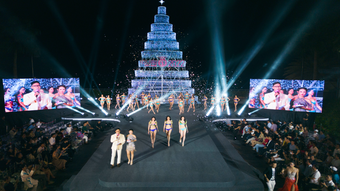Sân khấu hoành tráng của đêm thi Best in Swimsuit 2022