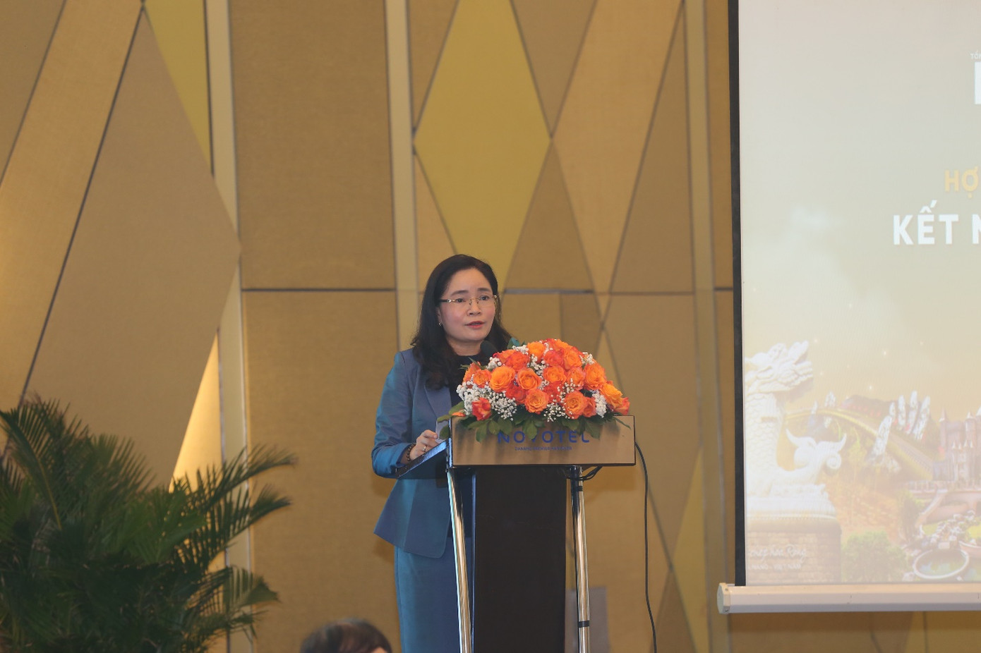 Thứ trưởng Bộ Văn hóa, Thể thao và Du lịch, bà Trịnh Thị Thủy phát biểu chỉ đạo chương trình Hội thảo Thứ trưởng Bộ Văn hóa, Thể thao và Du lịch, bà Trịnh Thị Thủy phát biểu chỉ đạo chương trình Hội thảo