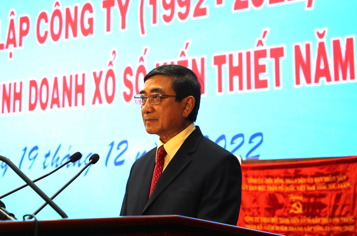 Ông Lê Văn Khanh - Chủ tịch Công ty XSKT Sóc Trăng phát biểu tại buổi lễ kỷ niệm 30 năm thành lập công ty.