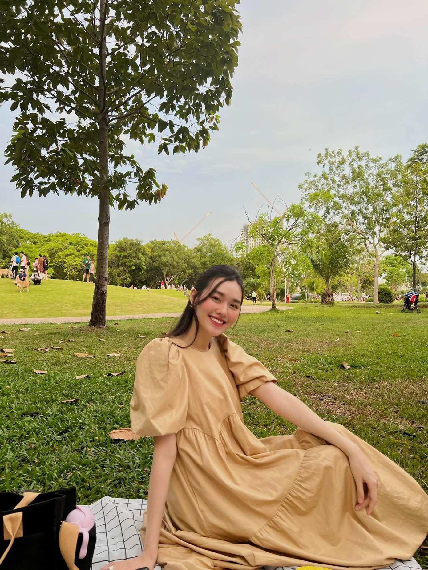 Á hậu Tường San đẹp mơ màng như nàng thơ.