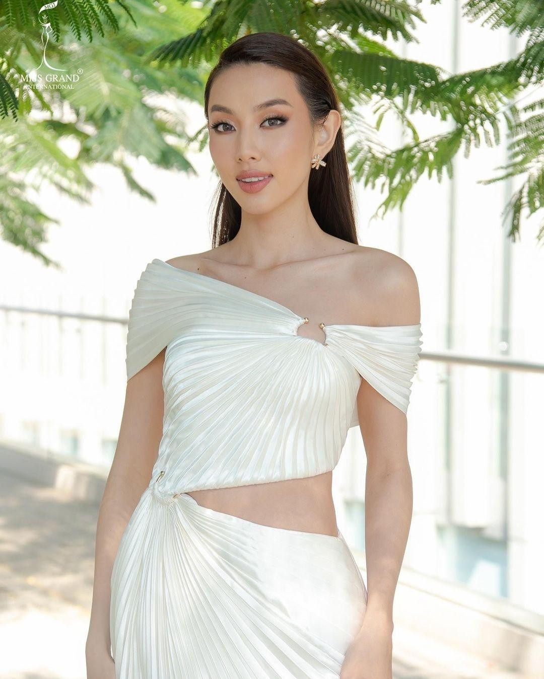 Trước đó sau khi trở lại Thái Lan, Thuỳ Tiên đã mắc COVID-19 và phải tạm thời hoãn chuyến công tác tới các nước Mỹ Latinh.