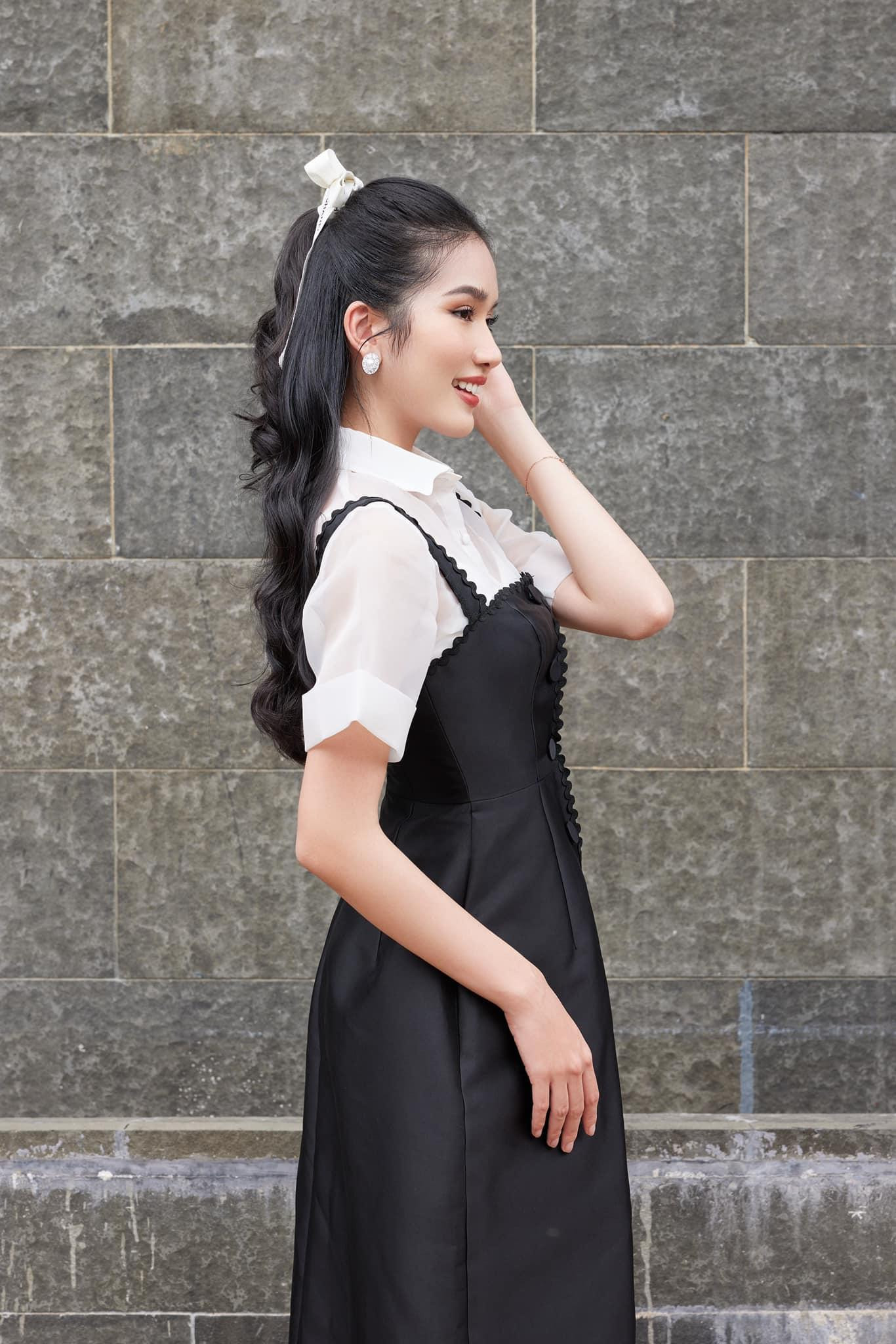 Phương Anh đang tích cực chuẩn bị cho cuộc thi Hoa hậu Quốc tế vào cuối năm nay.