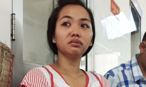 Bé 13 tháng tuổi chấn thương sọ não: Đình chỉ điểm giữ trẻ ảnh 1