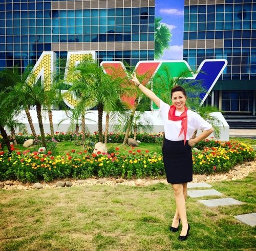 Hình ảnh không có trên truyền hình của BTV Lê Hằng ảnh 3