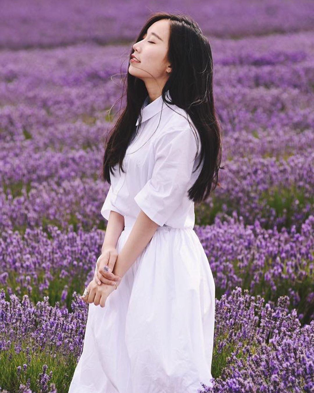 Ngắm instagram của Dương, nhiều bạn trẻ ngưỡng mộ bởi cô có một sự nghiệp ổn, những bức hình check-in tuyệt đẹp và biết cách tận hưởng cuộc sống.