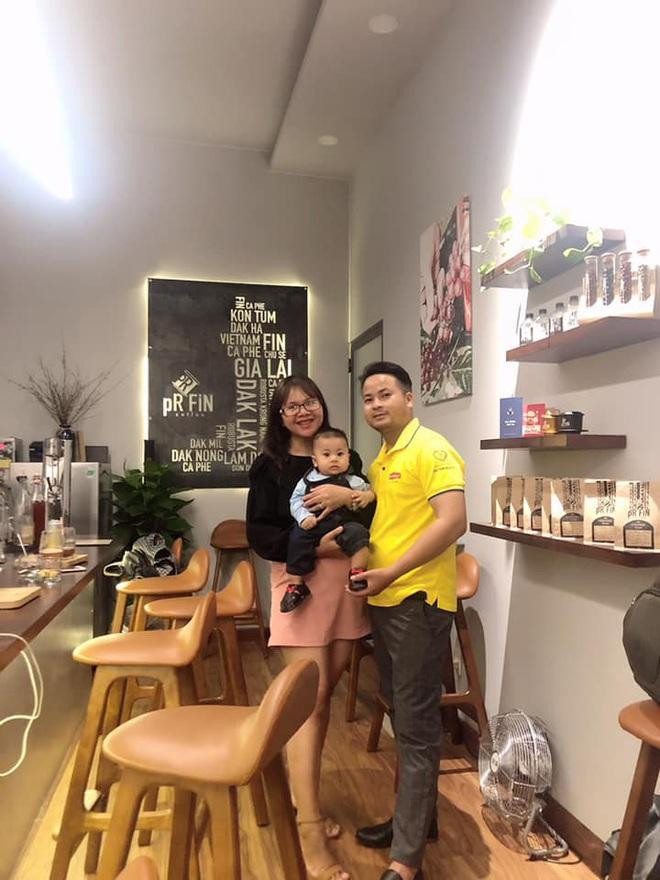 Bác sĩ Thanh Thúy trước thời điểm tạm xa chồng con để bước vào cuộc chiến chống dịch. Bác sĩ Thanh Thúy trước thời điểm tạm xa chồng con để bước vào cuộc chiến chống dịch.