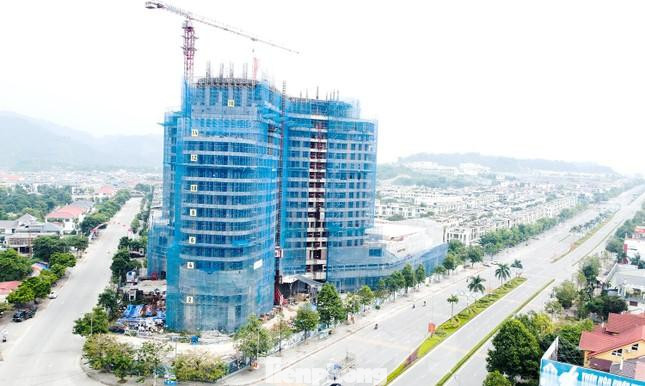 Tòa nhà hỗn hợp cao tầng vừa được Bitexco chuyển nhượng cho một công ty ở Lào Cai.