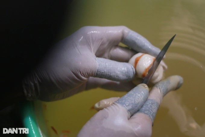 4kg măng cụt mới cho ra 1kg măng cụt thành phẩm (Ảnh: Huy Hậu).