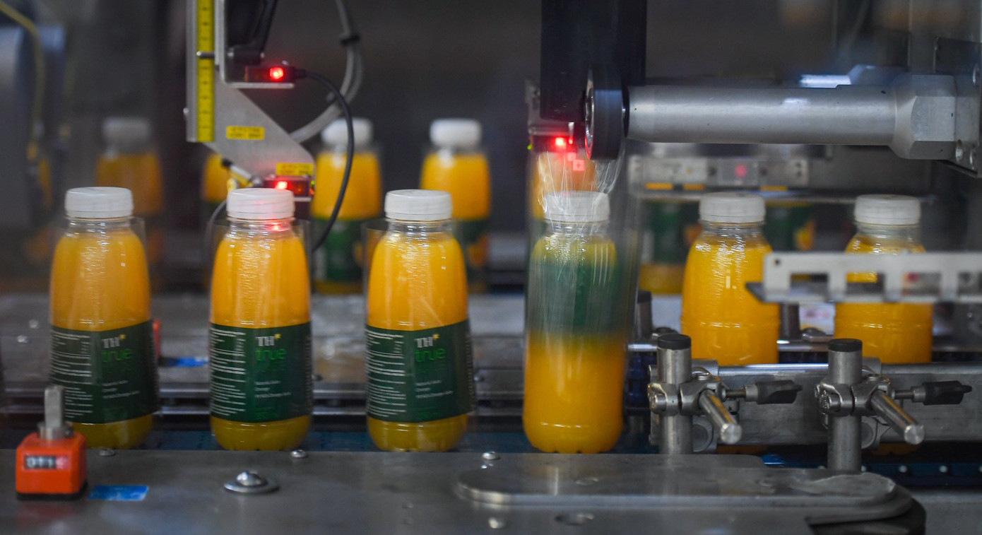 TH giảm trọng lượng chai nhựa và giảm độ dày của nhãn mác bọc chai. TH giảm trọng lượng chai nhựa và giảm độ dày của nhãn mác bọc chai.