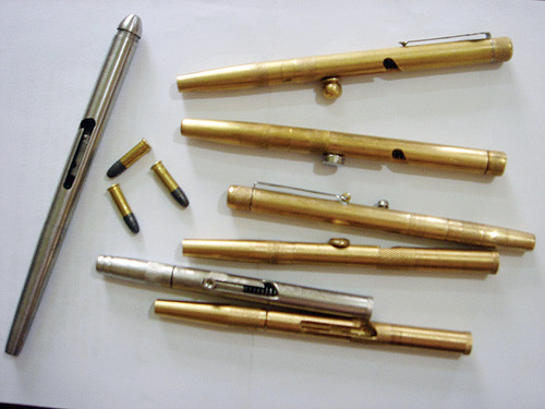 Súng bút tự chế. Ảnh: Thanh Niên Súng bút tự chế