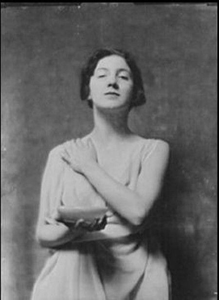 Chân dung Audrey Marie Munson chụp vào năm 1915. Chân dung Audrey Marie Munson chụp vào năm 1915. Chân dung Audrey Marie Munson chụp vào năm 1915. Chân dung Audrey Marie Munson chụp vào năm 1915