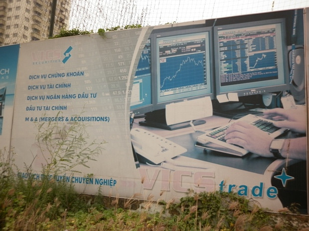 Dịch vụ chứng khoán, tài chính, ngân hàng của VISC cũng đồng 'cảnh ngộ'
