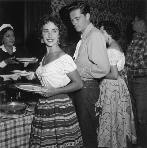 Tuổi già bệnh tật, cô đơn của huyền thoại một thời Elizabeth Taylor ảnh 2