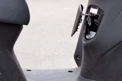 Bình xăng ở vị trí ưu việt hơn