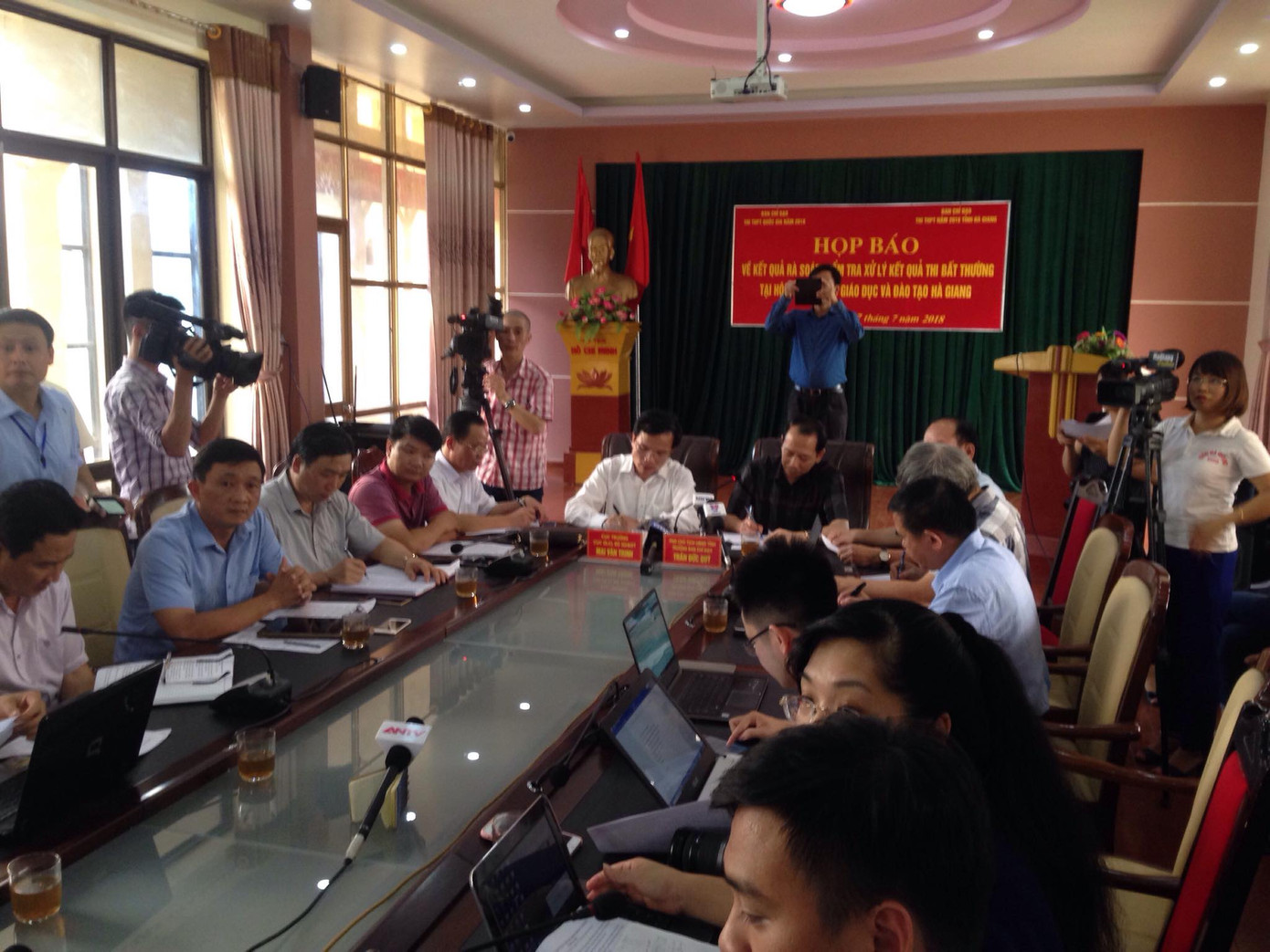 Làm rõ vụ điểm thi ở Hà Giang cao bất thường ảnh 7