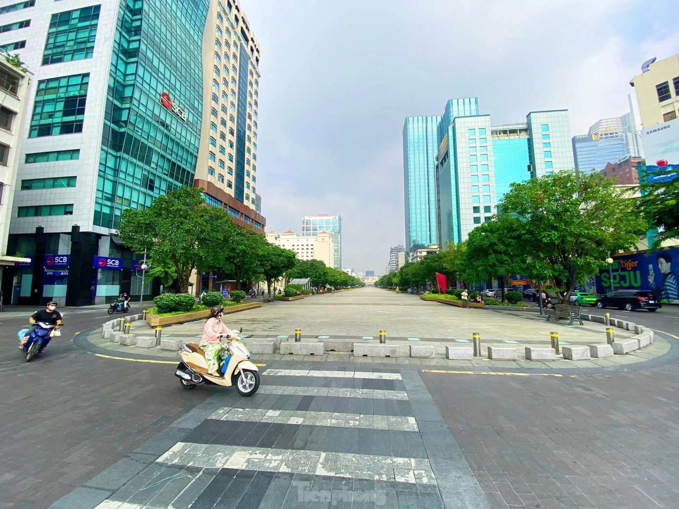 Đường Nguyễn Huệ (quận 1, TPHCM).