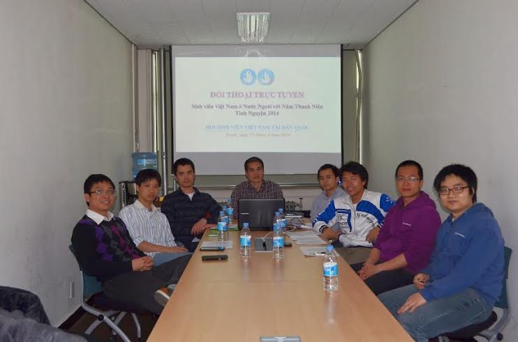 Giao lưu trực tuyến với sinh viên Việt Nam ở ngoài nước ảnh 19