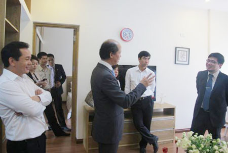 Thứ trưởng Bộ xây dựng Nguyễn Trần Nam trong một lần thăm dự án FPT Smart Nano Flat. Thứ trưởng Bộ xây dựng Nguyễn Trần Nam trong một lần thăm dự án FPT Smart Nano Flat