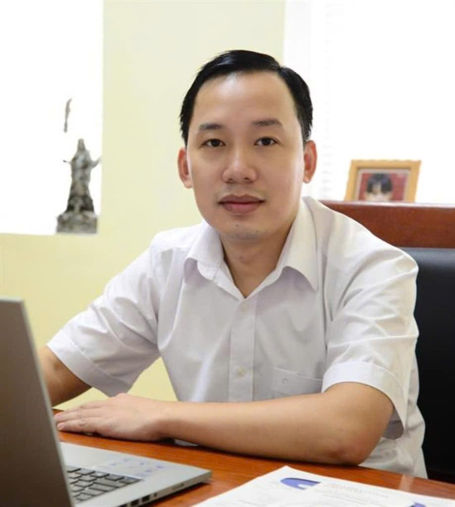 PGS.TS Trịnh Tiến Việt