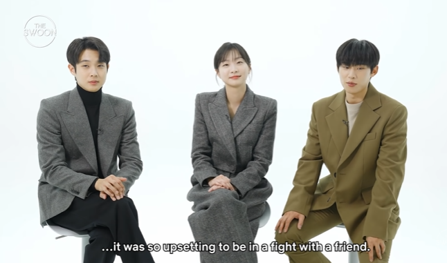 Seung Cheol chia sẻ rằng sẽ rất khó chịu khi phải tranh đấu với bạn bè khi còn học trung học. Seung Cheol chia sẻ rằng sẽ rất khó chịu khi phải tranh đấu với bạn bè khi còn học trung học.