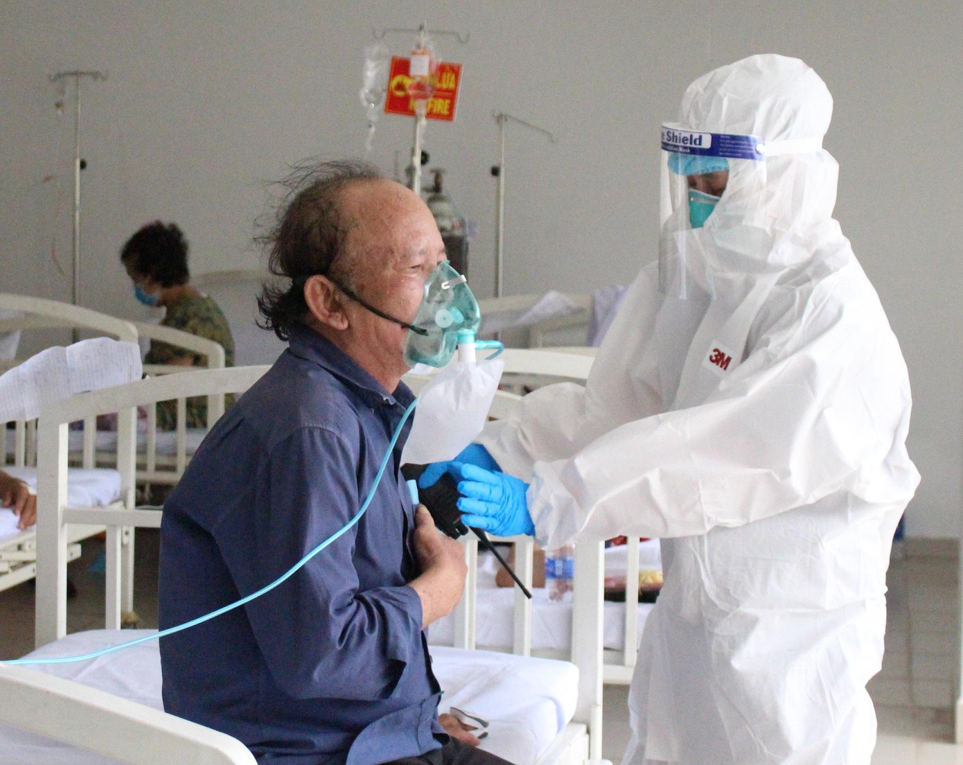 TPHCM đang đẩy mạnh các đội y tế và lực lượng tình nguyện khẩn cấp từ tất cả các nguồn lực giúp F0 sớm được hỗ trợ, TPHCM đang đẩy mạnh các đội y tế và lực lượng tình nguyện khẩn cấp từ tất cả các nguồn lực giúp F0 sớm được hỗ trợ,