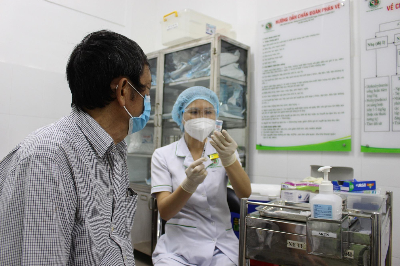 Thành phố đang đẩy nhanh tiến độ tiêm chủng COVID-19 để sớm đạt miễn dịch cộng đồng. Thành phố đang đẩy nhanh tiến độ tiêm chủng COVID-19 để sớm đạt miễn dịch cộng đồng.