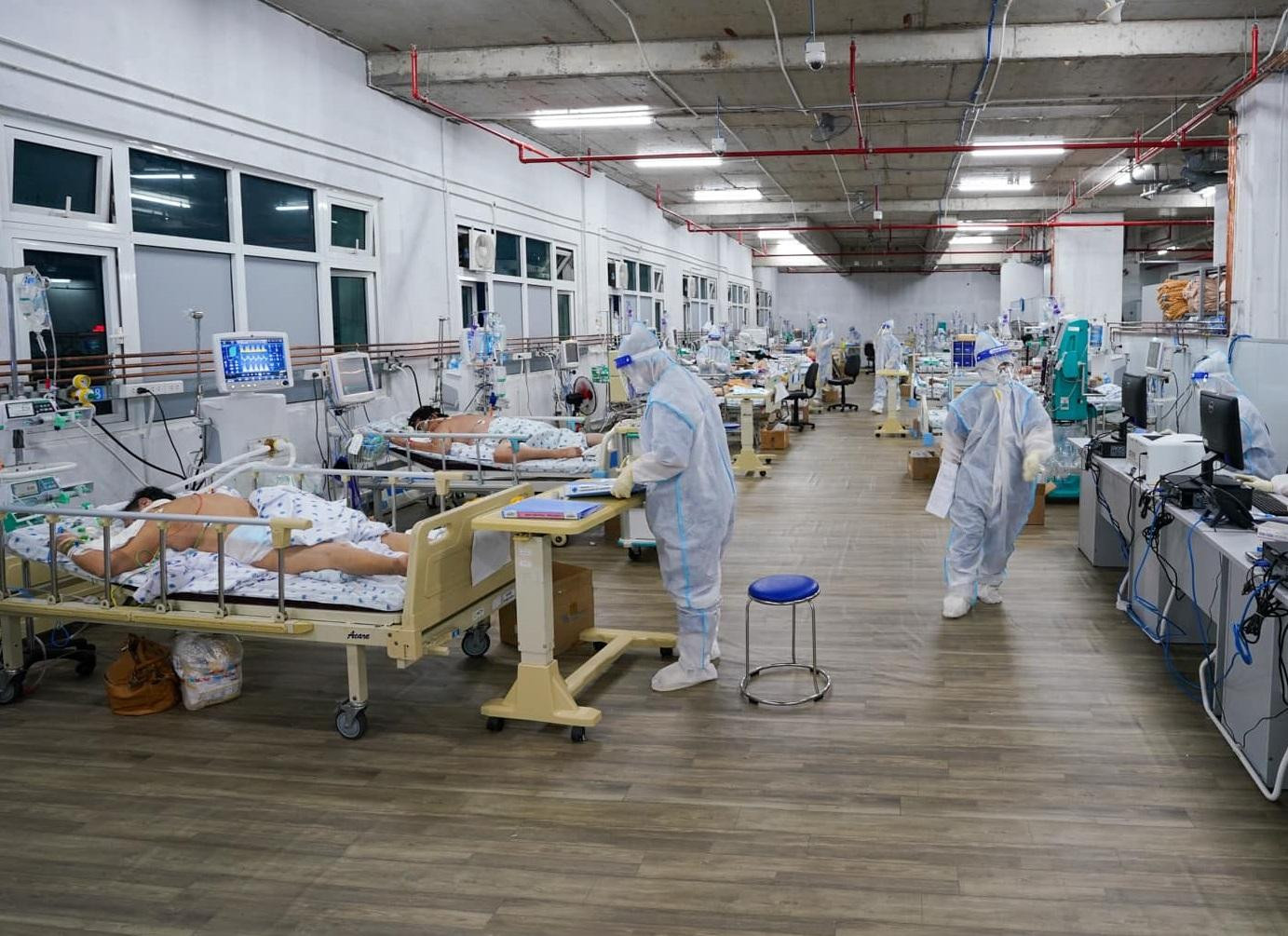 Khu điều trị tại Trung tâm Hồi sức COVID-19 do Bệnh viện Đại học Y Dược phụ trách chuyên môn Khu điều trị tại Trung tâm Hồi sức COVID-19 do Bệnh viện Đại học Y Dược phụ trách chuyên môn
