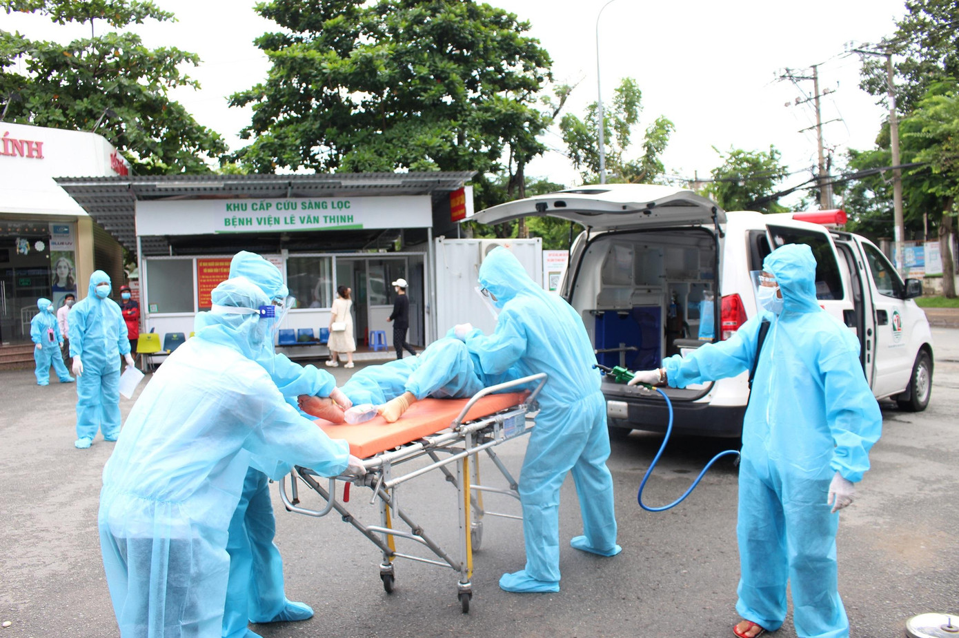 Sở Y tế TPHCM yêu cầu các bệnh viện không được từ chối tiếp nhận bệnh nhân COVID-19