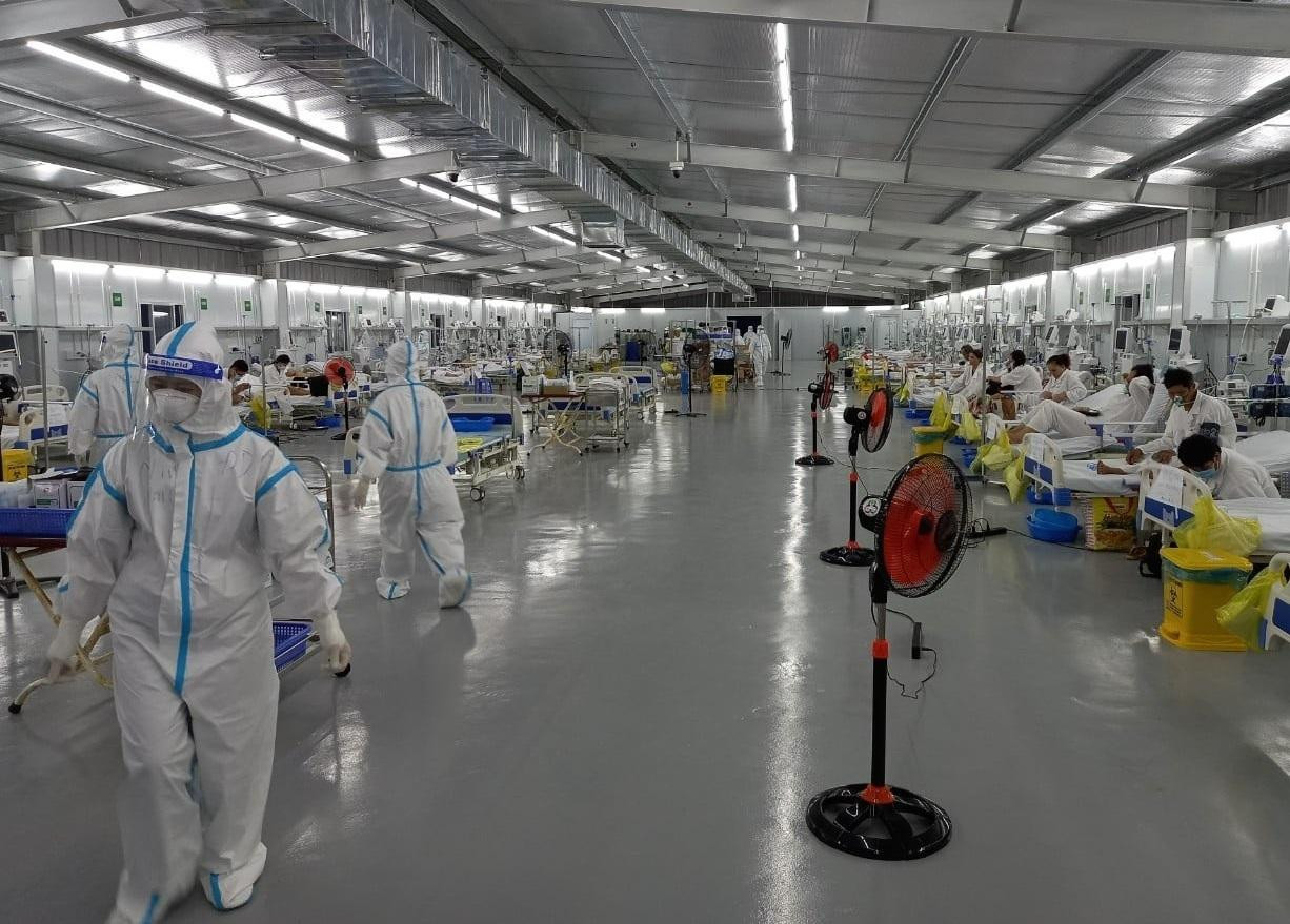 100 giường đầu tiên đưa vào sử dụng đã nhanh chóng đầy bệnh nhân. 100 giường đầu tiên đưa vào sử dụng đã nhanh chóng đầy bệnh nhân.