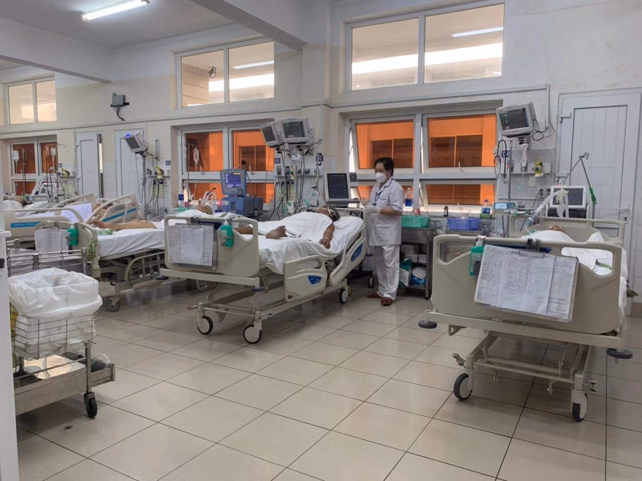 12 trường hợp ngộ độc đã phải chuyển đến Bệnh viện Thống Nhất cấp cứu