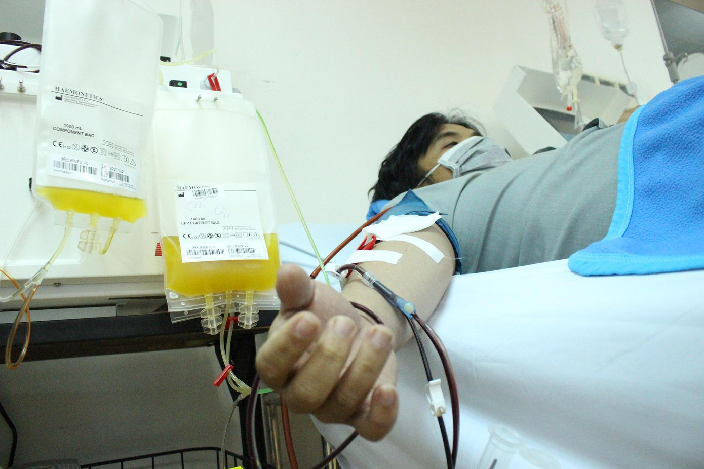 Cộng đồng hãy chung tay chia sẻ sự sống, cho đi những giọt máu đào của mình để giữ lại nhiều sinh mạng đang trong cơn nguy kịch vì dịch COVID-19 và các bệnh lý khác.