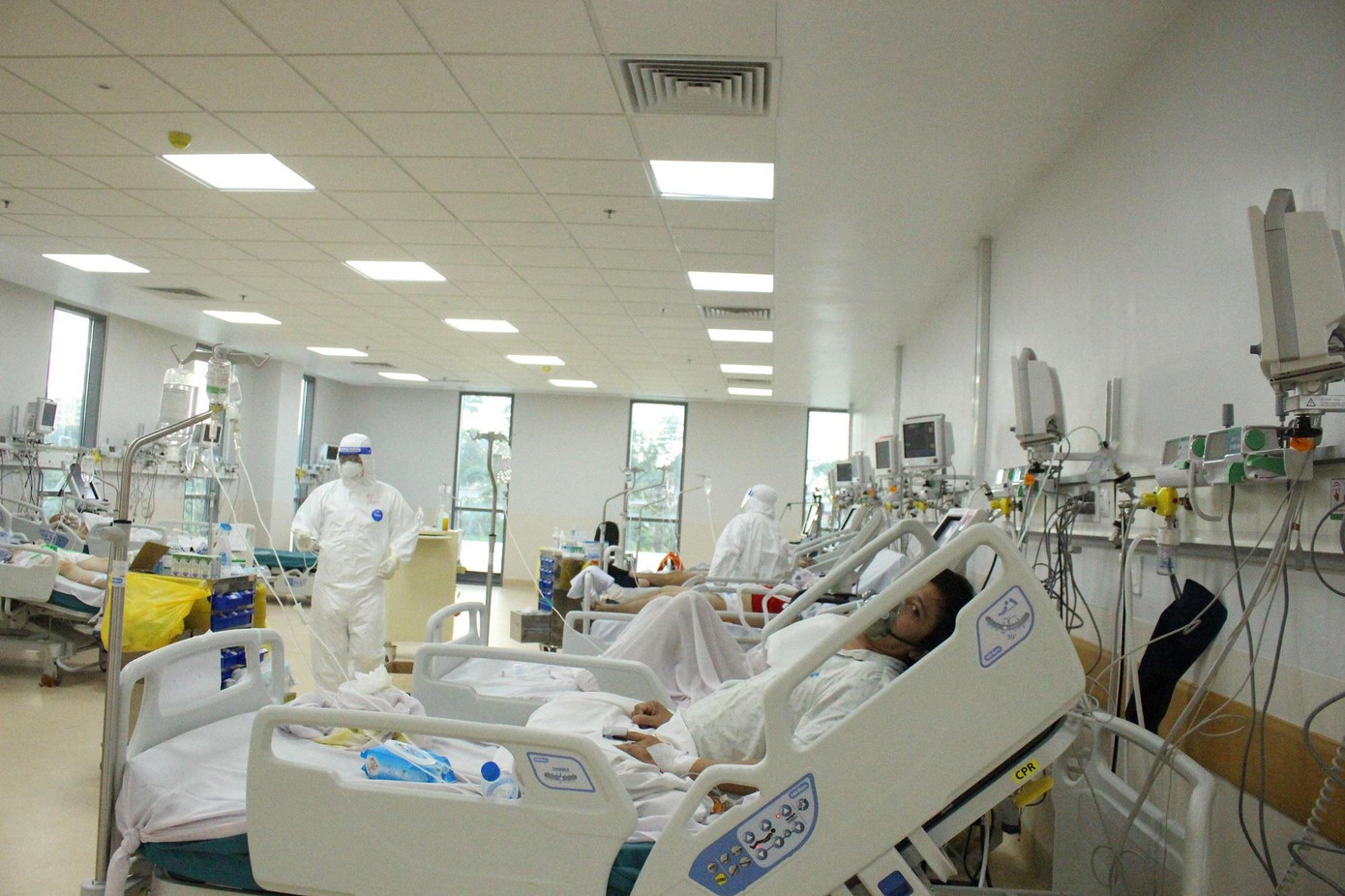 Cuộc chiến với dịch COVID-19 dự báo còn rất khó khăn và diễn biến phức tạp- ảnh Vân Sơn Cuộc chiến với dịch COVID-19 dự báo còn rất khó khăn và diễn biến phức tạp- ảnh Vân Sơn