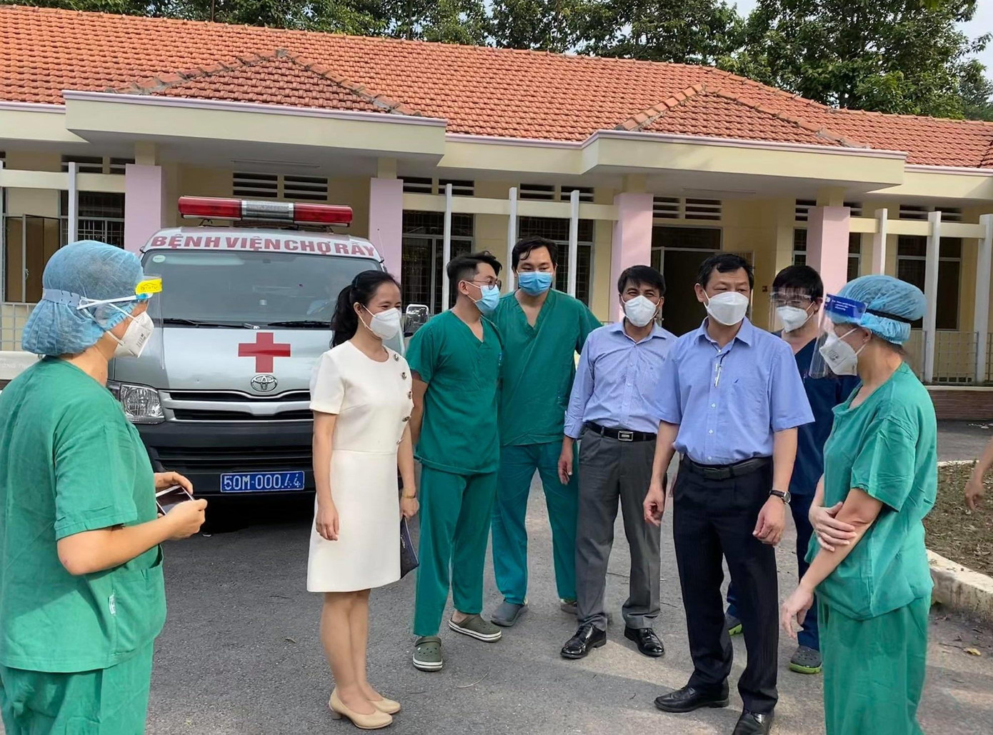 Bệnh viện Điều trị COVID-19 Củ Chi đang nhận được sự hỗ trợ chuyên môn từ Bệnh viện Chợ Rẫy. Bệnh viện Điều trị COVID-19 Củ Chi đang nhận được sự hỗ trợ chuyên môn từ Bệnh viện Chợ Rẫy.