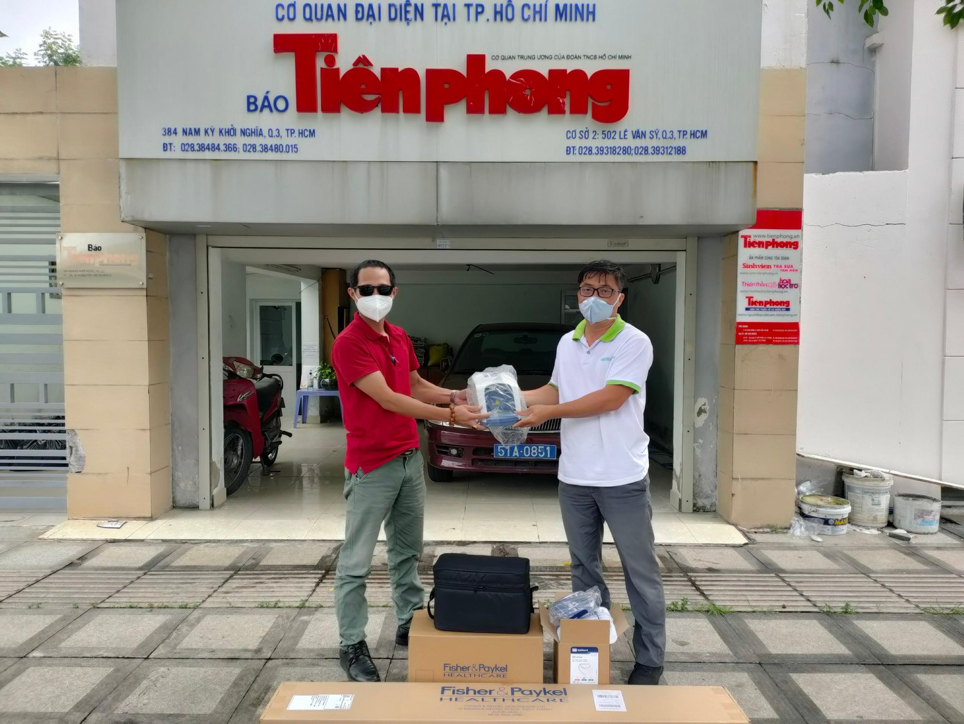 Báo Tiền Phong đang tiếp nhận nhiều vật tư, trang thiết bị từ cộng đồng hỗ trợ tuyến đầu chống dịch.