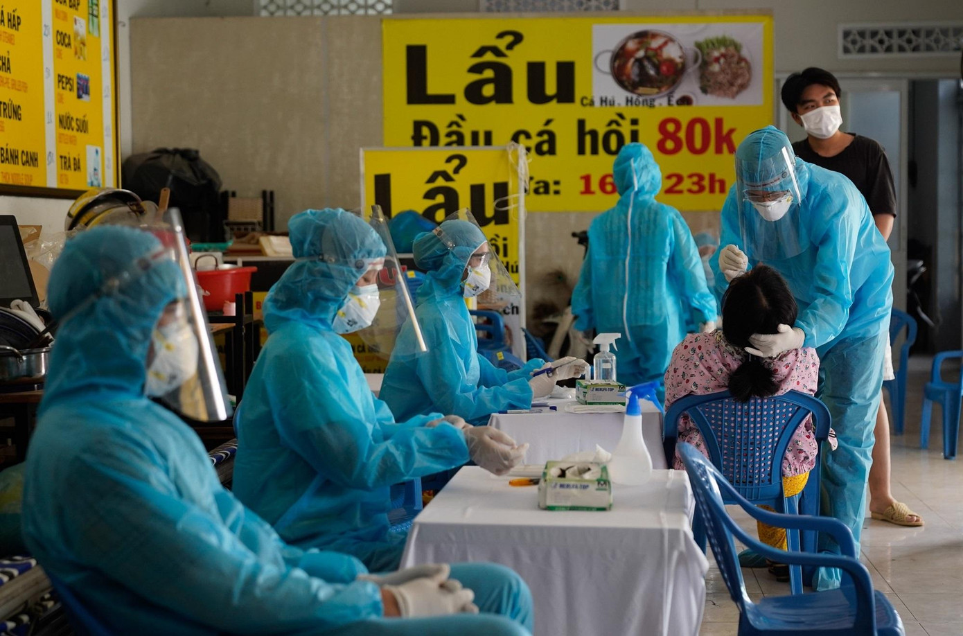 3 tại chỗ và những khó khăn trong giai đoạn giãn cách xã hội khiến quán ăn chưa thể mở cửa trở lại