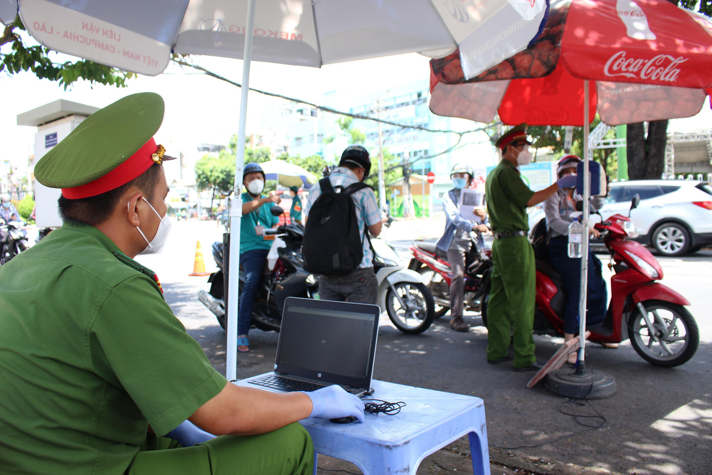 Các giải pháp kiểm soát người di chuyển đảm bảo an toàn phòng chống dịch đang được thực hiện nghiêm
