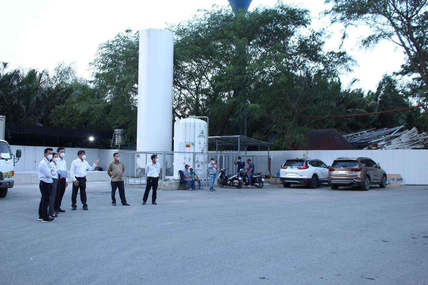 Hệ thống oxy đã được thiết lập, sẵn sàng cung ứng cho Trung tâm Hồi sức COVID-19 tại Bệnh viện Dã chiến số 16.